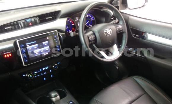 Buy Used Toyota Hilux White Car in Roma in Maseru Buy Used Toyota Hilux White Car in Roma in Maseru