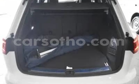 Sayi Na hannu Volkswagen Tiguan White Mota in Maseru a Maseru Sayi Na hannu Volkswagen Tiguan White Mota in Maseru a Maseru