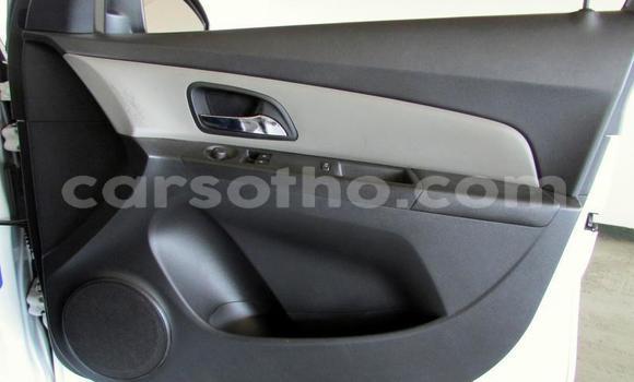Sayi Na hannu Chevrolet Cruze White Mota in Thaba–Tseka a Mafeteng Sayi Na hannu Chevrolet Cruze White Mota in Thaba–Tseka a Mafeteng