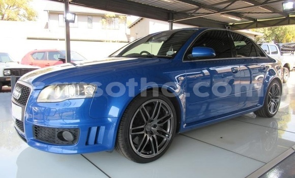 Acheter Occasion Voiture Audi RS4 Bleu à Maseru, Maseru Acheter Occasion Voiture Audi RS4 Bleu à Maseru, Maseru