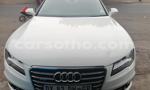 Sayi Na hannu Audi A4 White Mota in Butha–Buthe a Thaba-Tseka Sayi Na hannu Audi A4 White Mota in Butha–Buthe a Thaba-Tseka