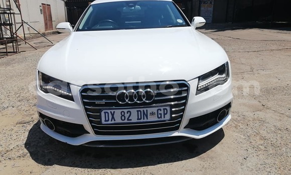 Sayi Na hannu Audi A4 White Mota in Butha–Buthe a Thaba-Tseka Sayi Na hannu Audi A4 White Mota in Butha–Buthe a Thaba-Tseka