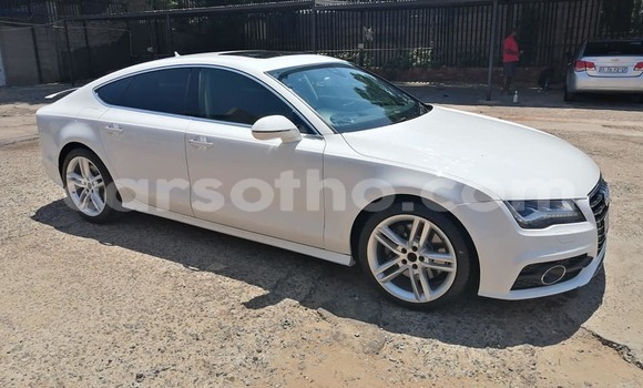 Sayi Na hannu Audi A4 White Mota in Butha–Buthe a Thaba-Tseka Sayi Na hannu Audi A4 White Mota in Butha–Buthe a Thaba-Tseka