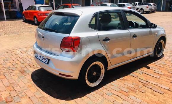 Sayi Na hannu Volkswagen Polo Silver Mota in Butha–Buthe a Thaba-Tseka Sayi Na hannu Volkswagen Polo Silver Mota in Butha–Buthe a Thaba-Tseka