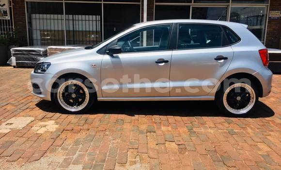 Sayi Na hannu Volkswagen Polo Silver Mota in Butha–Buthe a Thaba-Tseka Sayi Na hannu Volkswagen Polo Silver Mota in Butha–Buthe a Thaba-Tseka