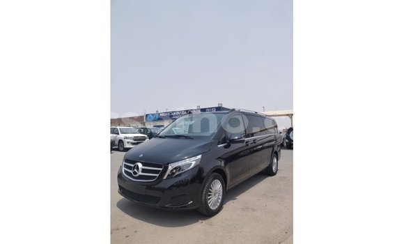 Buy Import Mercedes-Benz 250 Black Car in Import - Dubai in Maseru Buy Import Mercedes-Benz 250 Black Car in Import - Dubai in Maseru