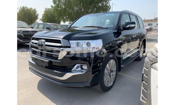 Sayi Imported Toyota Land Cruiser Black Mota in Import - Dubai a Maseru Sayi Imported Toyota Land Cruiser Black Mota in Import - Dubai a Maseru
