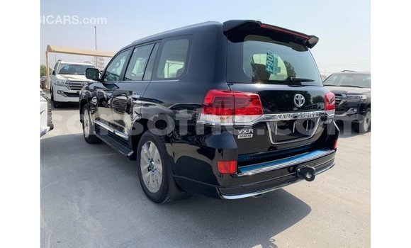 Sayi Imported Toyota Land Cruiser Black Mota in Import - Dubai a Maseru Sayi Imported Toyota Land Cruiser Black Mota in Import - Dubai a Maseru