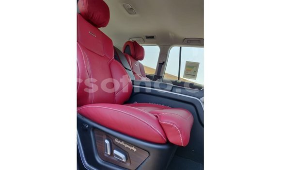 Sayi Imported Toyota Land Cruiser Black Mota in Import - Dubai a Maseru Sayi Imported Toyota Land Cruiser Black Mota in Import - Dubai a Maseru