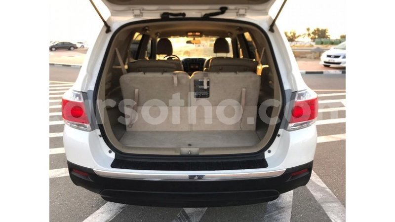 Big with watermark toyota highlander maseru import dubai 14566