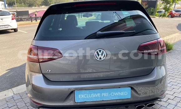 اشتري مستعمل Volkswagen Golf Silver سيارة في Butha Buthe في Butha-Buthe اشتري مستعمل Volkswagen Golf Silver سيارة في Butha Buthe في Butha-Buthe