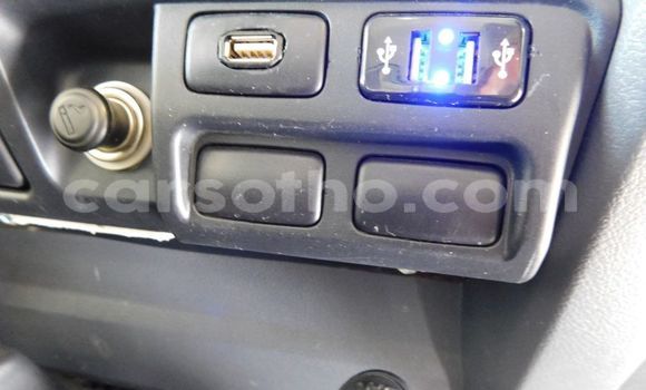 Buy Used Toyota Land Cruiser White Car in Maseru in Maseru Buy Used Toyota Land Cruiser White Car in Maseru in Maseru