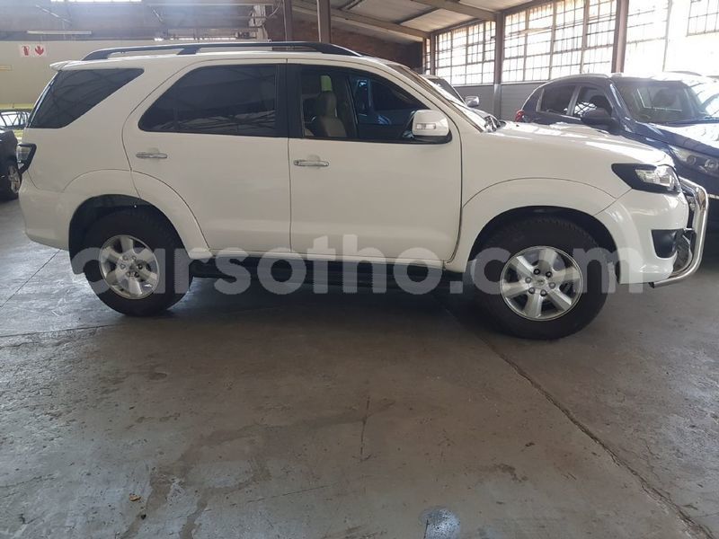 Big with watermark toyota fortuner maseru maseru 14575