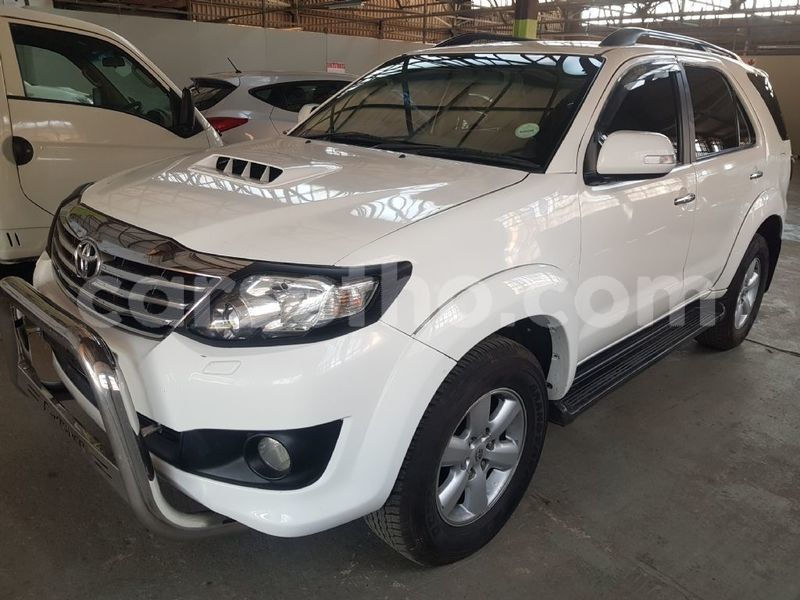 Big with watermark toyota fortuner maseru maseru 14575