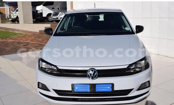 اشتري مستعمل Volkswagen Polo White سيارة في Hlotse في Leribe اشتري مستعمل Volkswagen Polo White سيارة في Hlotse في Leribe