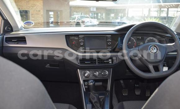 اشتري مستعمل Volkswagen Polo White سيارة في Hlotse في Leribe اشتري مستعمل Volkswagen Polo White سيارة في Hlotse في Leribe