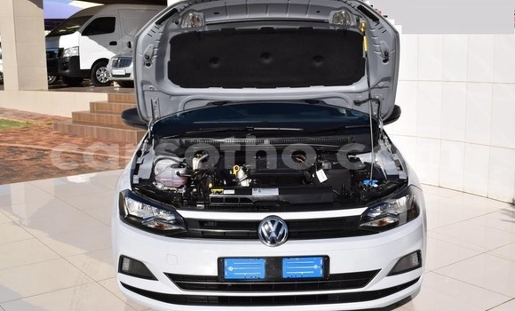 اشتري مستعمل Volkswagen Polo White سيارة في Hlotse في Leribe اشتري مستعمل Volkswagen Polo White سيارة في Hlotse في Leribe