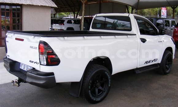 اشتري مستعمل Toyota Hilux White سيارة في Butha–Buthe في Thaba-Tseka اشتري مستعمل Toyota Hilux White سيارة في Butha–Buthe في Thaba-Tseka