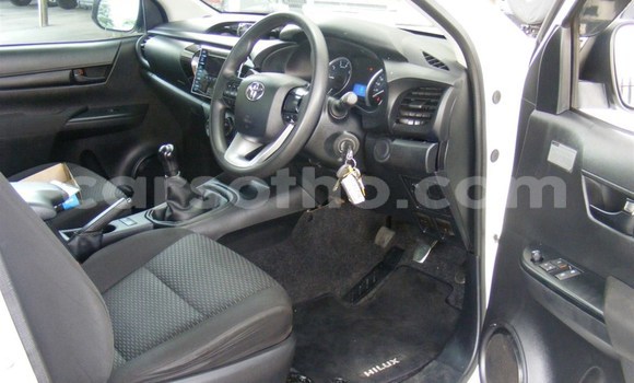 اشتري مستعمل Toyota Hilux White سيارة في Butha–Buthe في Thaba-Tseka اشتري مستعمل Toyota Hilux White سيارة في Butha–Buthe في Thaba-Tseka