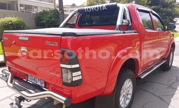Acheter Occasion Voiture Toyota Hilux Rouge à Butha–Buthe, Thaba-Tseka Acheter Occasion Voiture Toyota Hilux Rouge à Butha–Buthe, Thaba-Tseka