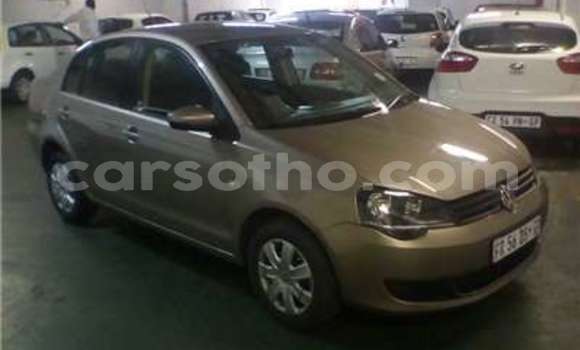 اشتري مستعمل Volkswagen Polo Brown سيارة في Butha Buthe في Butha-Buthe اشتري مستعمل Volkswagen Polo Brown سيارة في Butha Buthe في Butha-Buthe