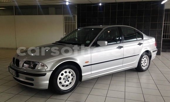 Sayi Na hannu BMW 3–Series Silver Mota in Butha–Buthe a Thaba-Tseka Sayi Na hannu BMW 3–Series Silver Mota in Butha–Buthe a Thaba-Tseka