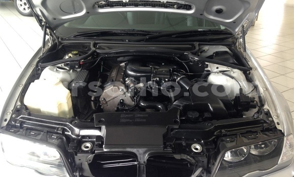 Sayi Na hannu BMW 3–Series Silver Mota in Butha–Buthe a Thaba-Tseka Sayi Na hannu BMW 3–Series Silver Mota in Butha–Buthe a Thaba-Tseka