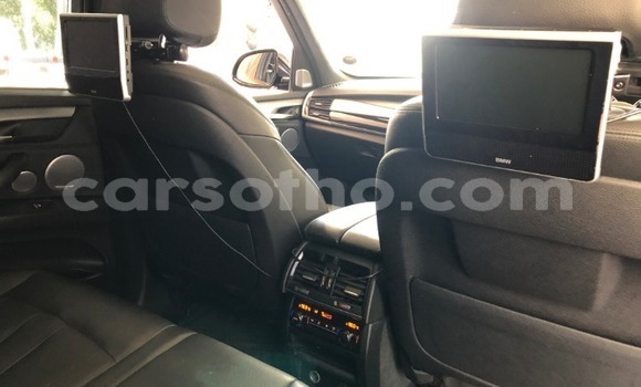 Sayi Na hannu BMW X5 Silver Mota in Butha–Buthe a Thaba-Tseka Sayi Na hannu BMW X5 Silver Mota in Butha–Buthe a Thaba-Tseka