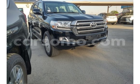 Sayi Imported Toyota Land Cruiser Black Mota in Import - Dubai a Maseru Sayi Imported Toyota Land Cruiser Black Mota in Import - Dubai a Maseru