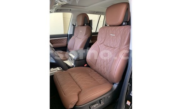 Sayi Imported Toyota Land Cruiser Black Mota in Import - Dubai a Maseru Sayi Imported Toyota Land Cruiser Black Mota in Import - Dubai a Maseru
