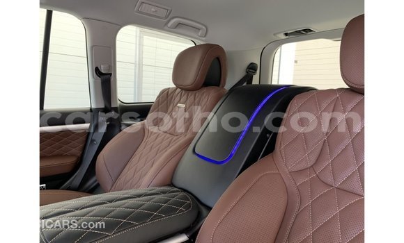 Sayi Imported Toyota Land Cruiser Black Mota in Import - Dubai a Maseru Sayi Imported Toyota Land Cruiser Black Mota in Import - Dubai a Maseru
