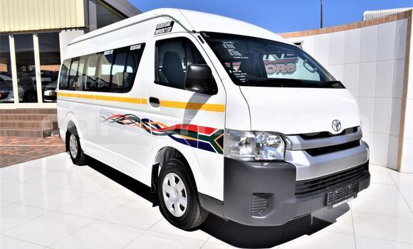 Acheter Occasion Voiture Toyota Hiace Blanc à Butha–Buthe, Thaba-Tseka Acheter Occasion Voiture Toyota Hiace Blanc à Butha–Buthe, Thaba-Tseka