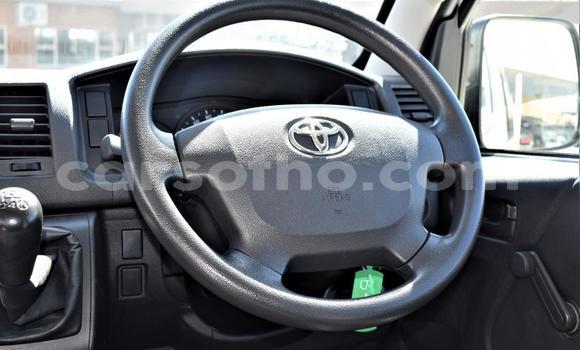 Acheter Occasion Voiture Toyota Hiace Blanc à Butha–Buthe, Thaba-Tseka Acheter Occasion Voiture Toyota Hiace Blanc à Butha–Buthe, Thaba-Tseka