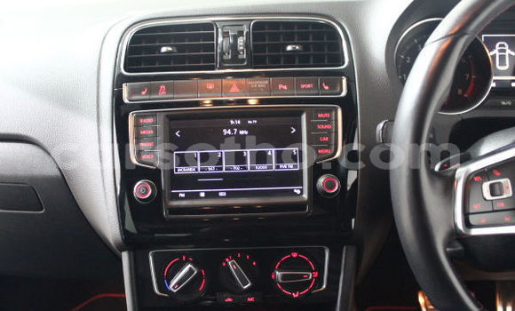 Buy Used Volkswagen Polo Green Car in Maputsoa in Leribe Buy Used Volkswagen Polo Green Car in Maputsoa in Leribe