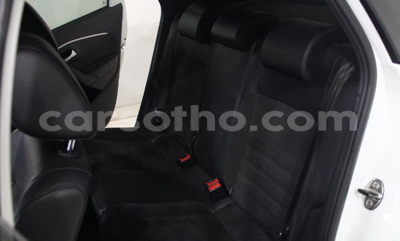 Buy Used Volkswagen Polo Green Car in Maputsoa in Leribe Buy Used Volkswagen Polo Green Car in Maputsoa in Leribe