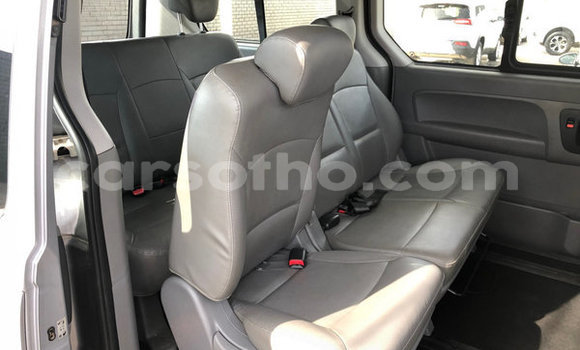 اشتري مستعمل Hyundai H1 Red سيارة في Mafeteng في Mafeteng اشتري مستعمل Hyundai H1 Red سيارة في Mafeteng في Mafeteng
