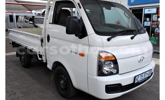اشتري مستعمل Hyundai H1 White سيارة في Butha–Buthe في Thaba-Tseka اشتري مستعمل Hyundai H1 White سيارة في Butha–Buthe في Thaba-Tseka