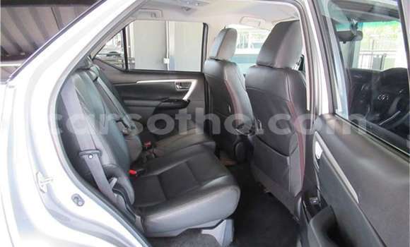 Buy Used Toyota Fortuner Red Car in Mohale's Hoek in Mohale's Hoek Buy Used Toyota Fortuner Red Car in Mohale's Hoek in Mohale's Hoek