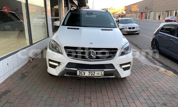 Buy Used Mercedes-Benz M-klasse AMG Green Car in Mohale's Hoek in Mohale's Hoek Buy Used Mercedes-Benz M-klasse AMG Green Car in Mohale's Hoek in Mohale's Hoek