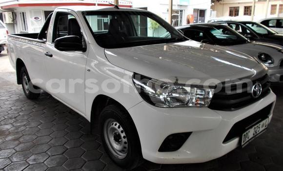 Buy Used Toyota Hilux White Car in Butha–Buthe in Thaba-Tseka Buy Used Toyota Hilux White Car in Butha–Buthe in Thaba-Tseka