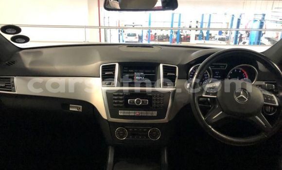 Buy Used Mercedes-Benz M–Class Red Car in Mohale's Hoek in Mohale's Hoek Buy Used Mercedes-Benz M–Class Red Car in Mohale's Hoek in Mohale's Hoek