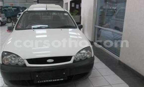 Sayi Na hannu Ford Club Wagon White Mota in Butha Buthe a Butha-Buthe