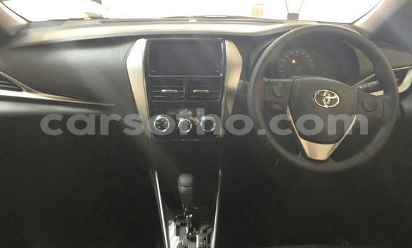 Sayi Na hannu Toyota Yaris Silver Mota in Mafeteng a Mafeteng Sayi Na hannu Toyota Yaris Silver Mota in Mafeteng a Mafeteng