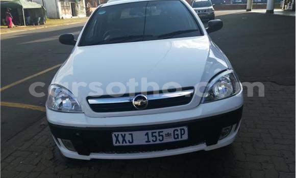 Sayi Na hannu Opel Corsa White Mota in Maseru a Maseru Sayi Na hannu Opel Corsa White Mota in Maseru a Maseru