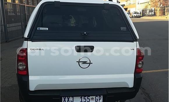 Sayi Na hannu Opel Corsa White Mota in Maseru a Maseru Sayi Na hannu Opel Corsa White Mota in Maseru a Maseru