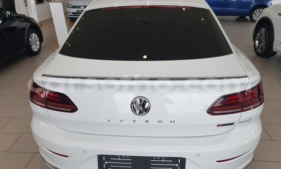 Sayi Na hannu Volkswagen Arteon White Mota in Butha Buthe a Butha-Buthe Sayi Na hannu Volkswagen Arteon White Mota in Butha Buthe a Butha-Buthe