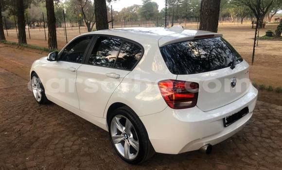 Acheter Occasion Voiture BMW 1er Blanc à Butha Buthe, Butha-Buthe Acheter Occasion Voiture BMW 1er Blanc à Butha Buthe, Butha-Buthe