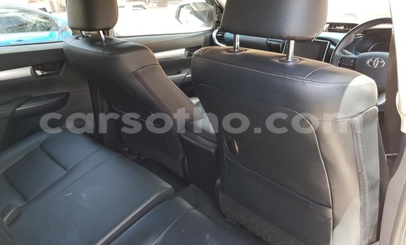 اشتري مستعمل Toyota Hilux White سيارة في Butha Buthe في Butha-Buthe اشتري مستعمل Toyota Hilux White سيارة في Butha Buthe في Butha-Buthe