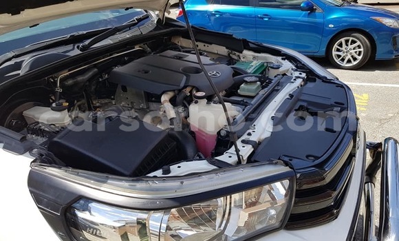 اشتري مستعمل Toyota Hilux White سيارة في Butha Buthe في Butha-Buthe اشتري مستعمل Toyota Hilux White سيارة في Butha Buthe في Butha-Buthe