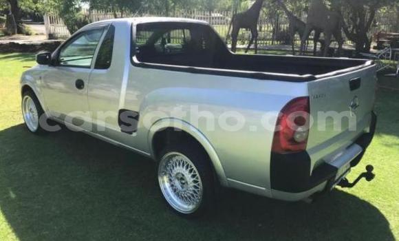 Sayi Na hannu Opel Corsa White Mota in Maseru a Maseru Sayi Na hannu Opel Corsa White Mota in Maseru a Maseru